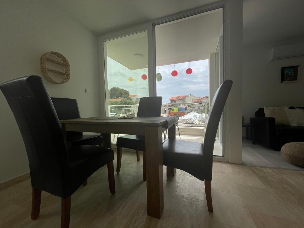 Vila Regina Apartment Paloma With Swimming Pool เยเซรา ภายนอก รูปภาพ
