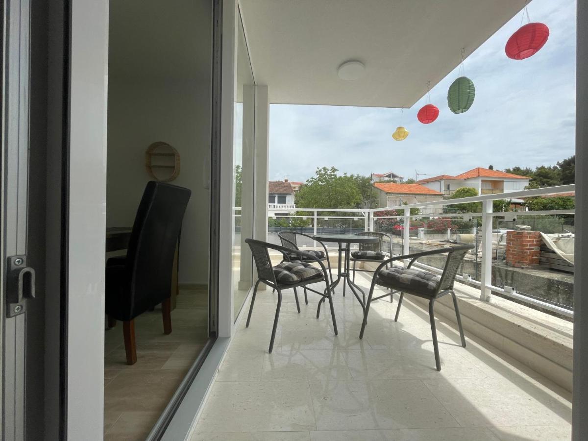 Vila Regina Apartment Paloma With Swimming Pool เยเซรา ภายนอก รูปภาพ