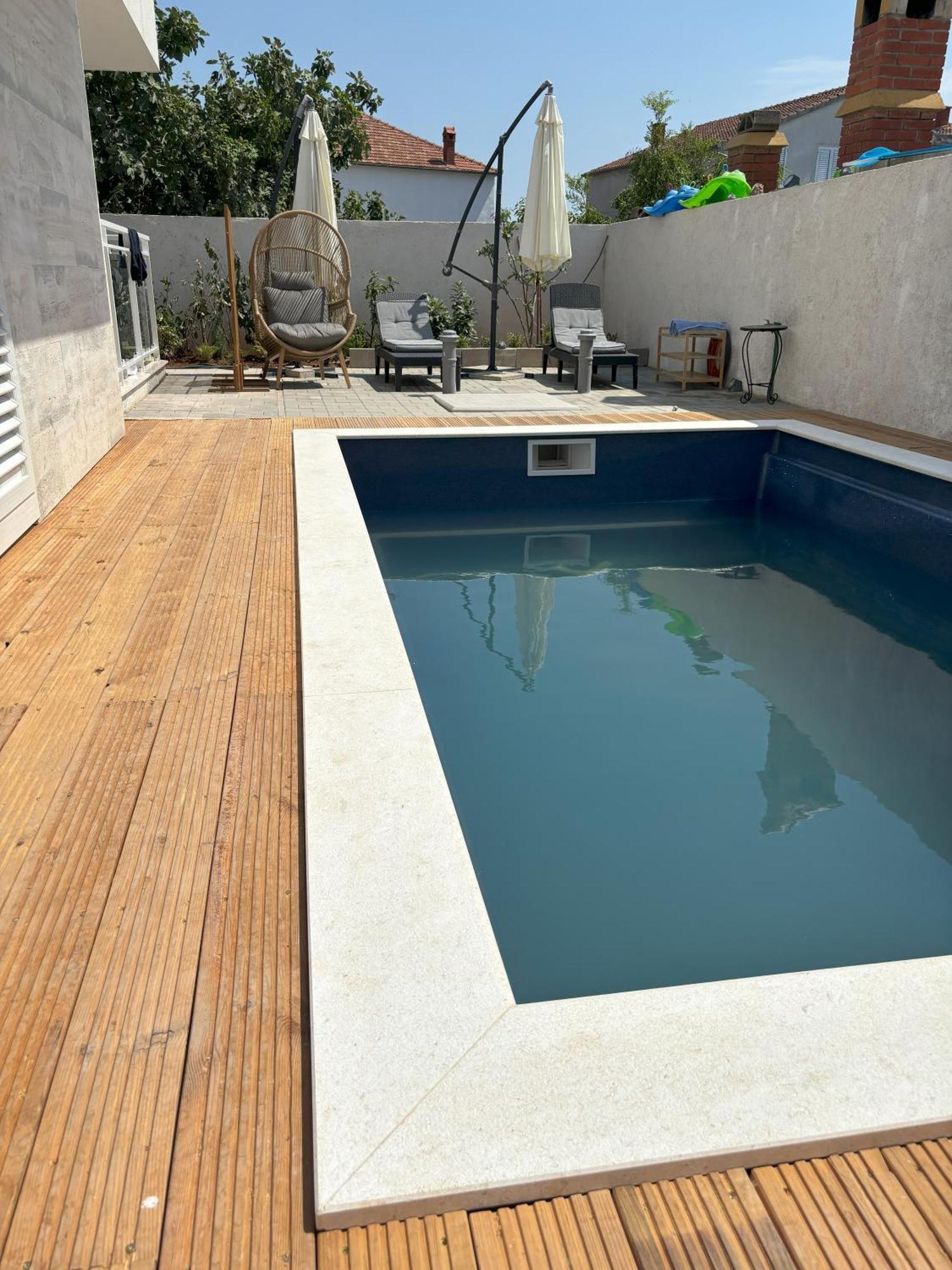 Vila Regina Apartment Paloma With Swimming Pool เยเซรา ภายนอก รูปภาพ