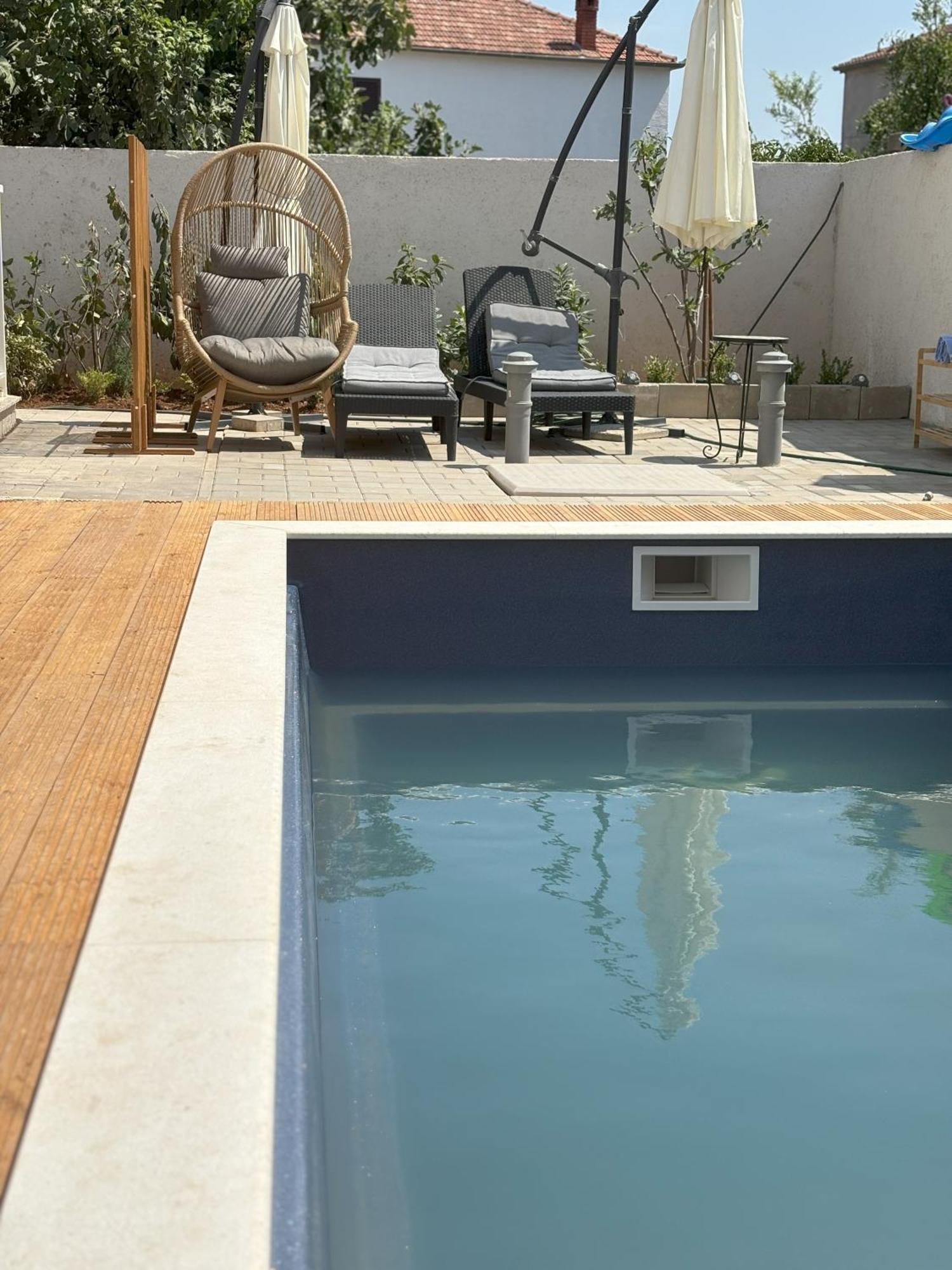 Vila Regina Apartment Paloma With Swimming Pool เยเซรา ภายนอก รูปภาพ