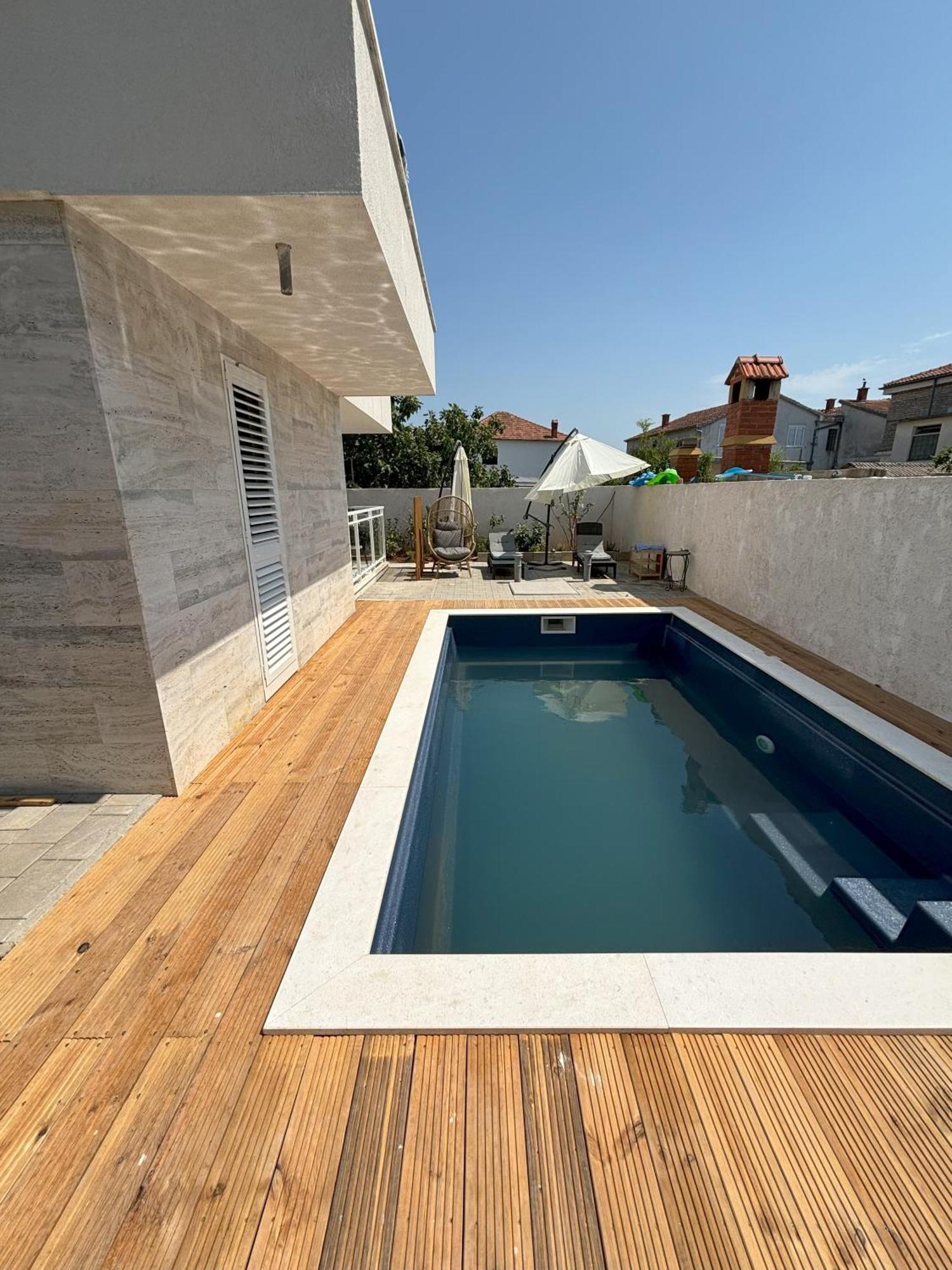Vila Regina Apartment Paloma With Swimming Pool เยเซรา ภายนอก รูปภาพ